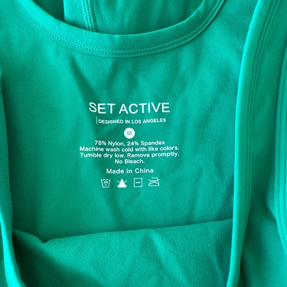 SET ACTIVE SHORTS BODYSUIT - Picture 2 of 5